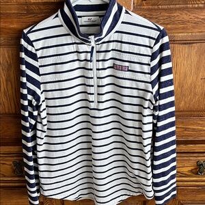 Women’s size S Vinyard Vines navy and cream striped shep shirt